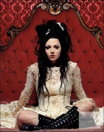 EVANESCENCE- 