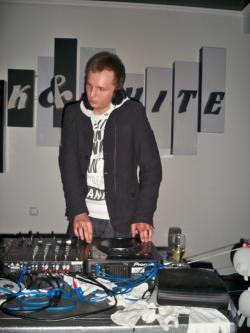 DJ Johnny - Spring 2010