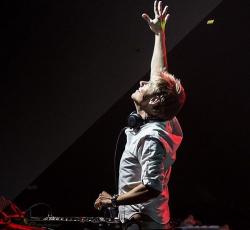 Armin van Buuren - A State Of Trance Episode 685 SBD